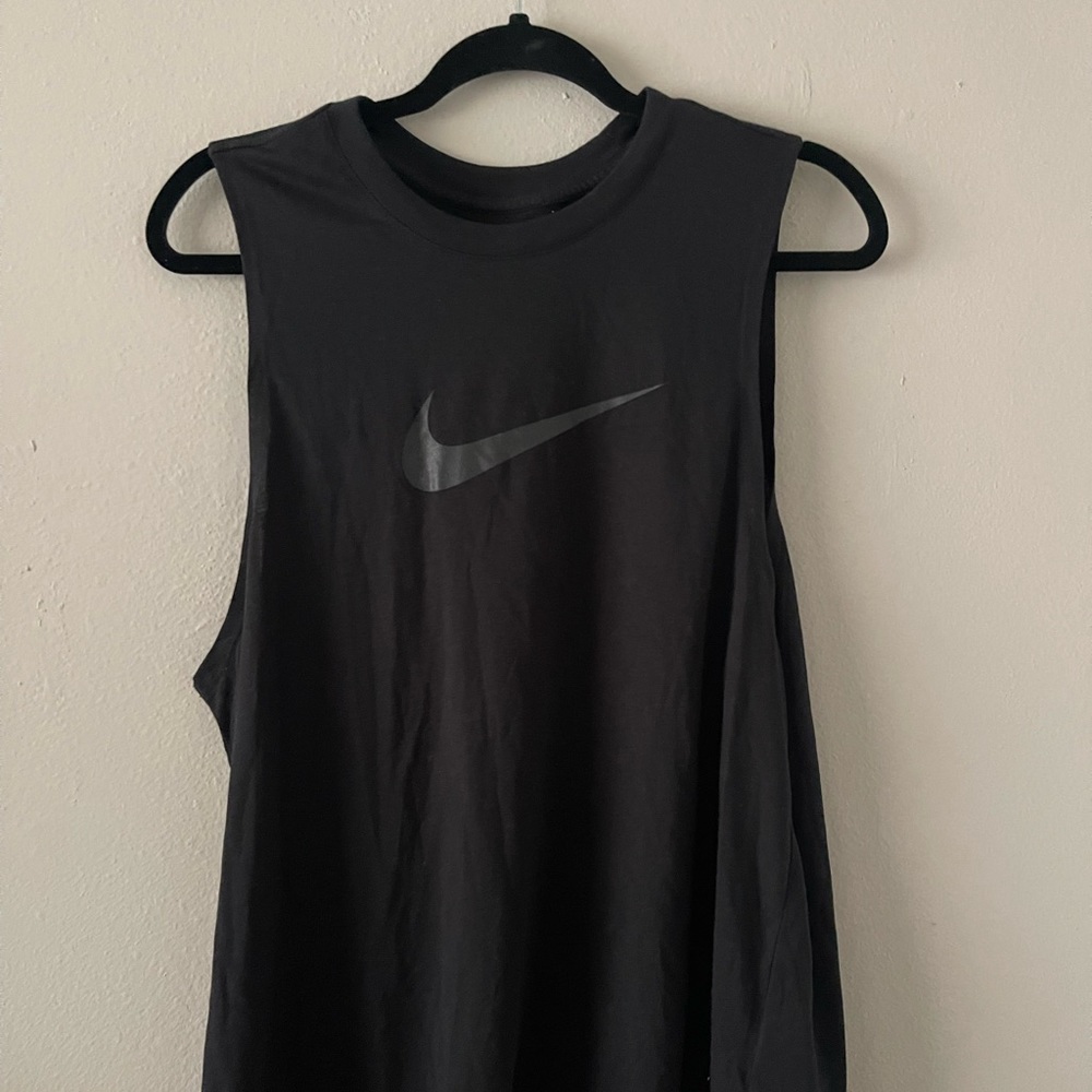 Nike workout shirt